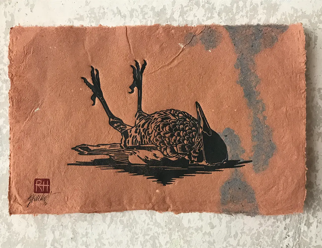 dead bird Linoprint printed by Ronja Hollkott on handmade paper